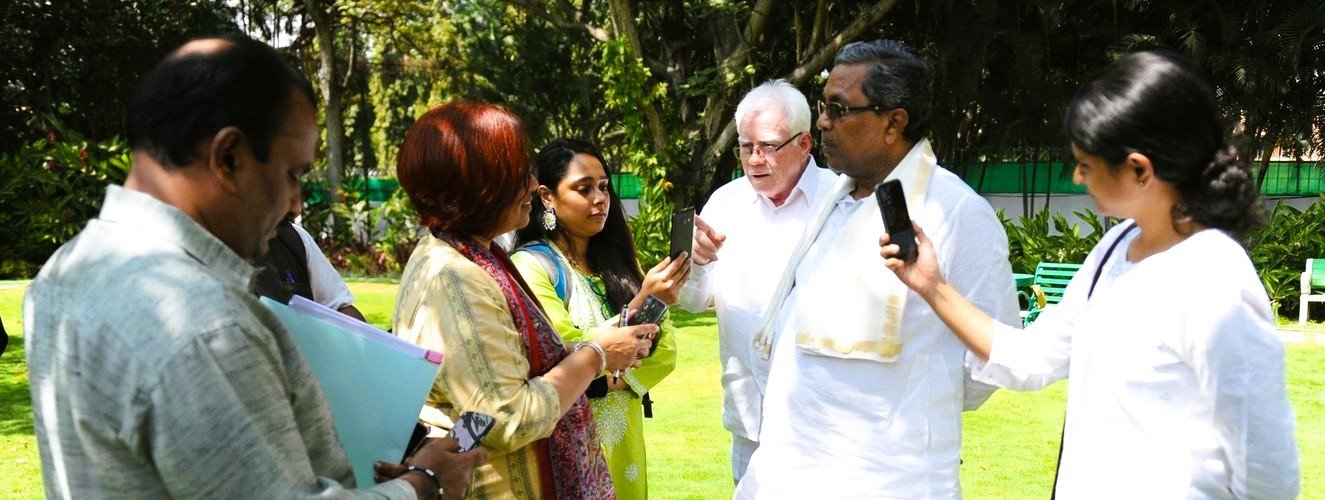 Who introduced Media Advisor KV Prabhakar to CM Siddaramaiahh