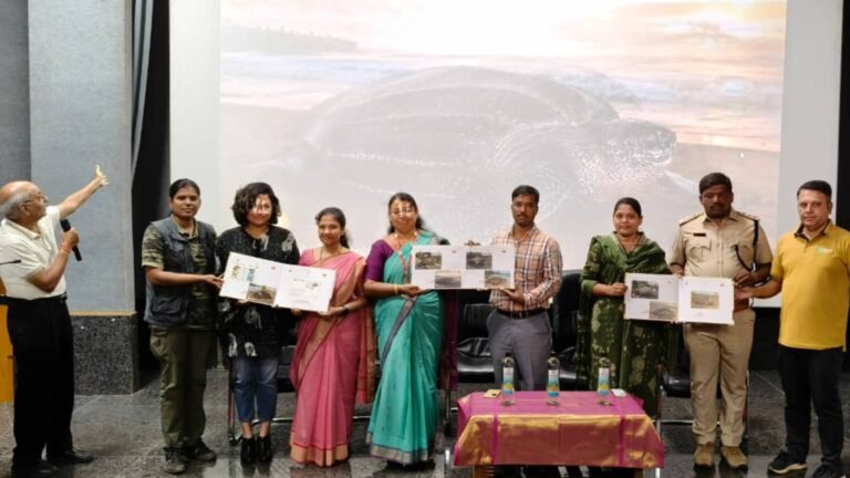 ಬನ್ನೇರುಘಟ್ಟ ಜೈವಿಕ ಉದ್ಯಾನವನದಲ್ಲಿ ವಿಶ್ವ ಆಮೆ ದಿನಾಚರಣೆ: ವಿಶೇಷ ಪೋಸ್ಟ್ ಕಾರ್ಡ್‍ಗಳ ಬಿಡುಗಡೆ