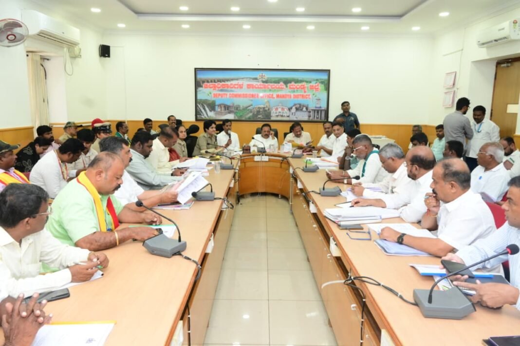 Minister N Chaluvarayaswamy Meeting (2)